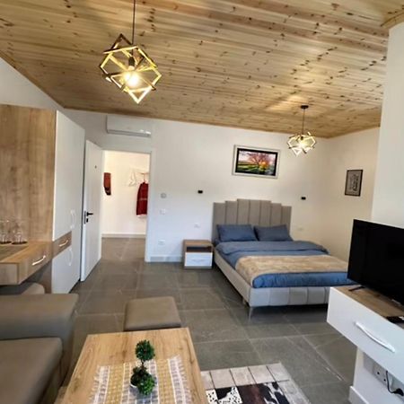 Qyteza Guest House & Camping Shkodër Eksteriør billede