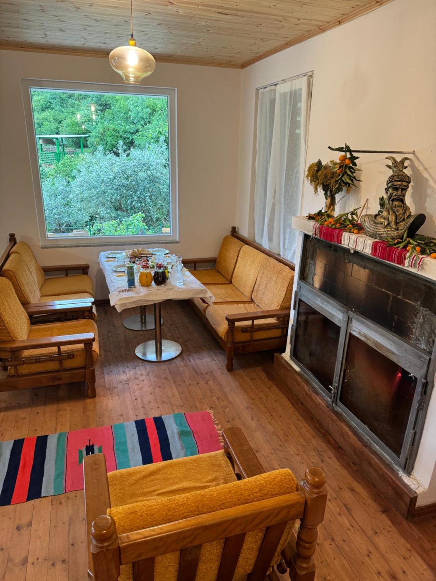 Qyteza Guest House & Camping Shkodër Eksteriør billede