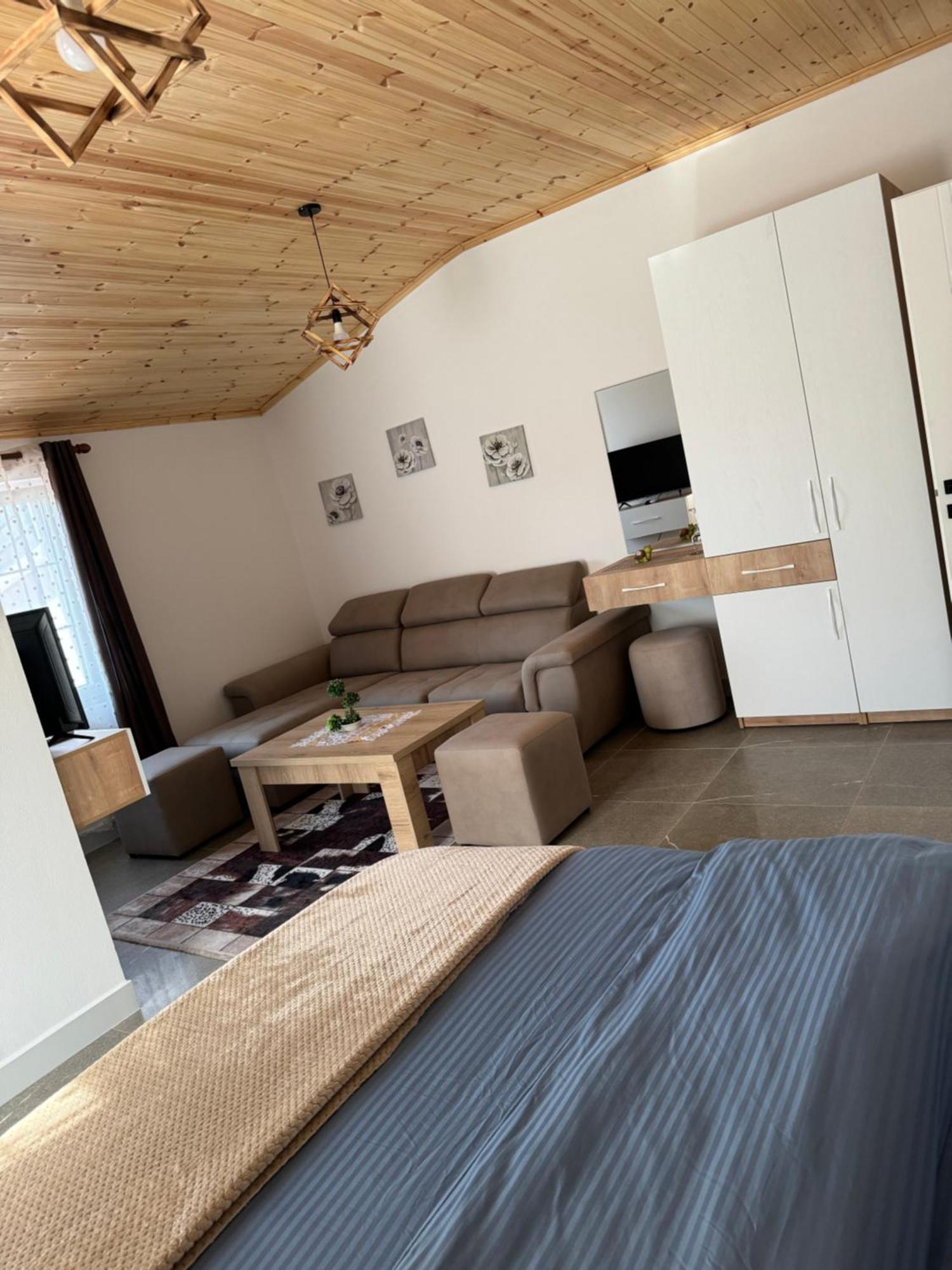 Qyteza Guest House & Camping Shkodër Eksteriør billede