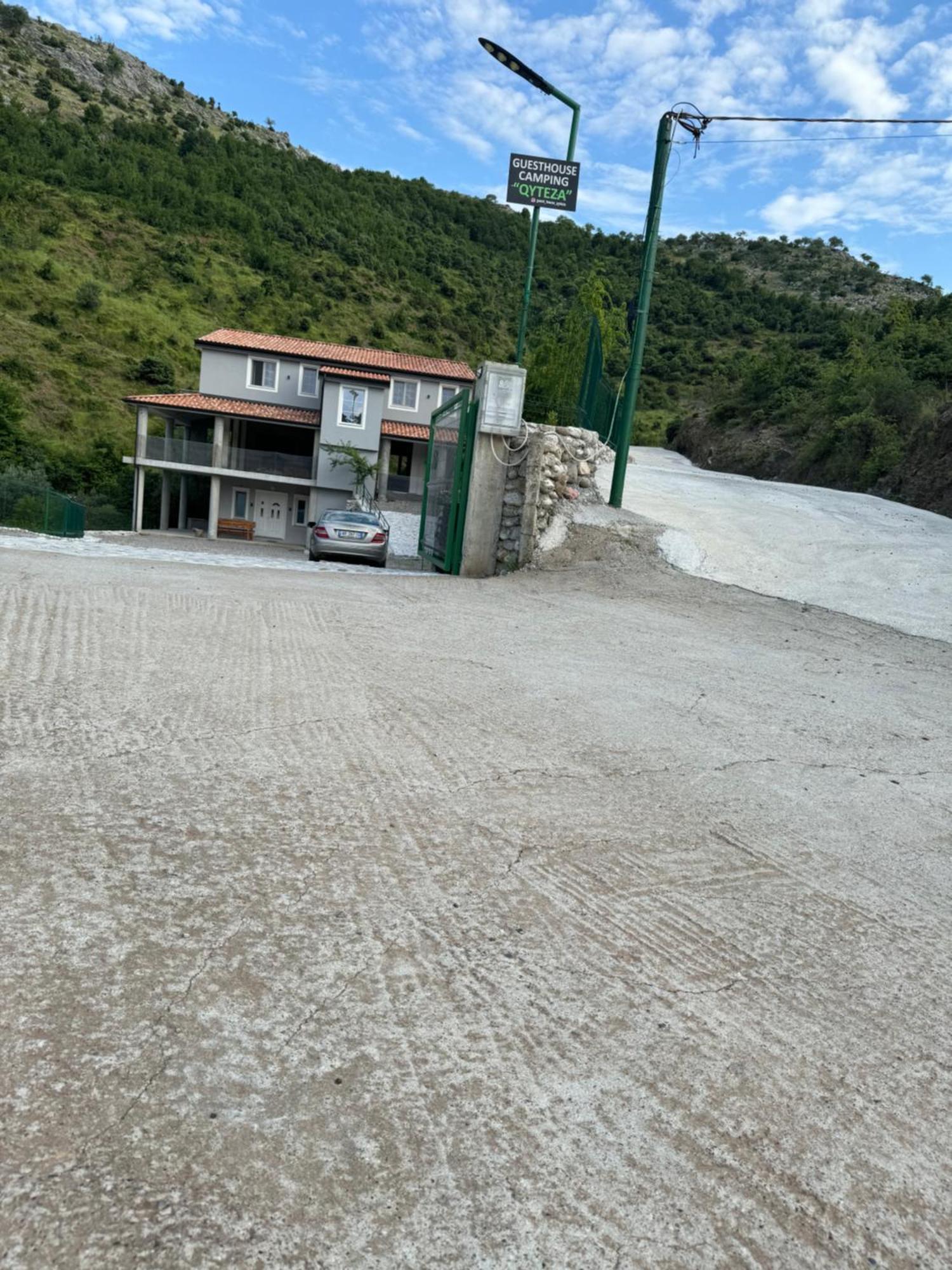 Qyteza Guest House & Camping Shkodër Eksteriør billede